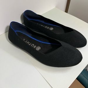 Rothy’s black flats